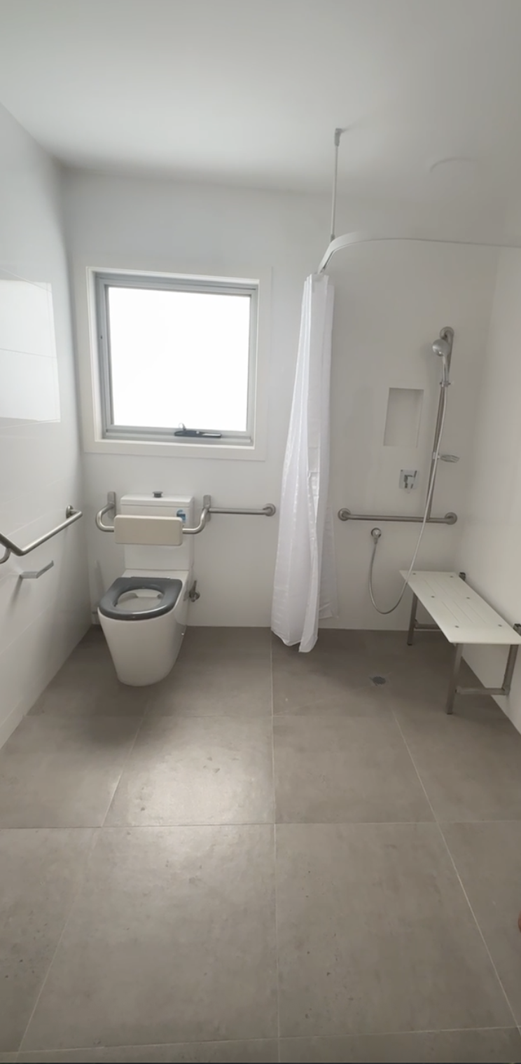Newly Built Premium Residence Offering Elevated Living - 2 HPS/Bariatric Rooms — Home image 4