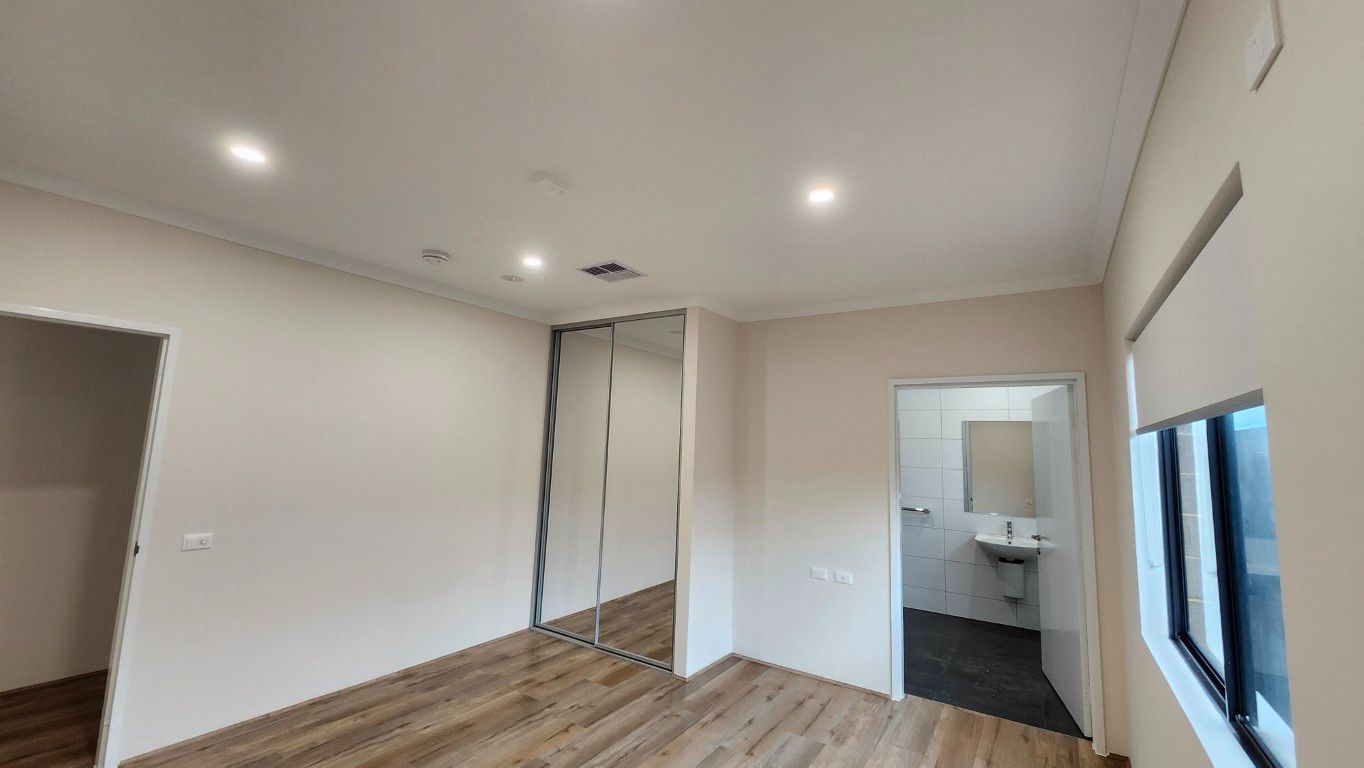 3 BR High Physical Support Home with OOA Room – Madora Bay — Home image 6