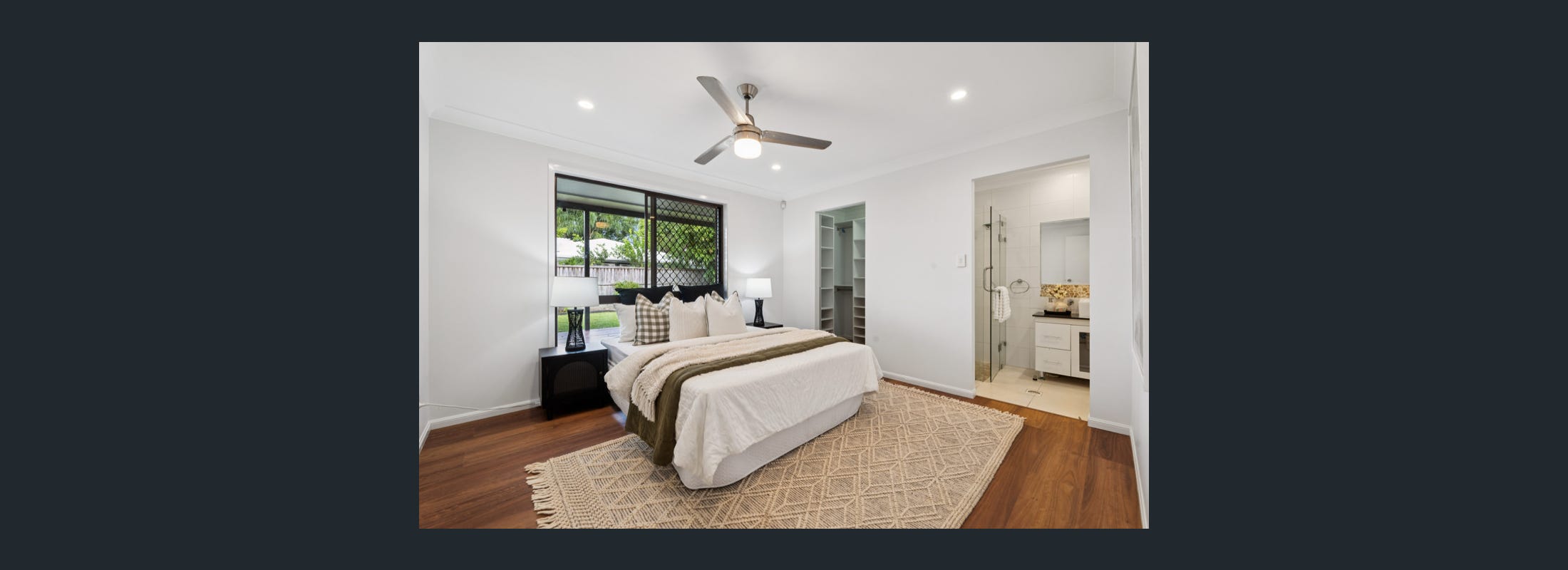 Mermaid Waters 'Beach House' — Home image 10
