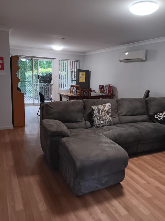 Tidy unit, close to the water at Gosford — Home image 4