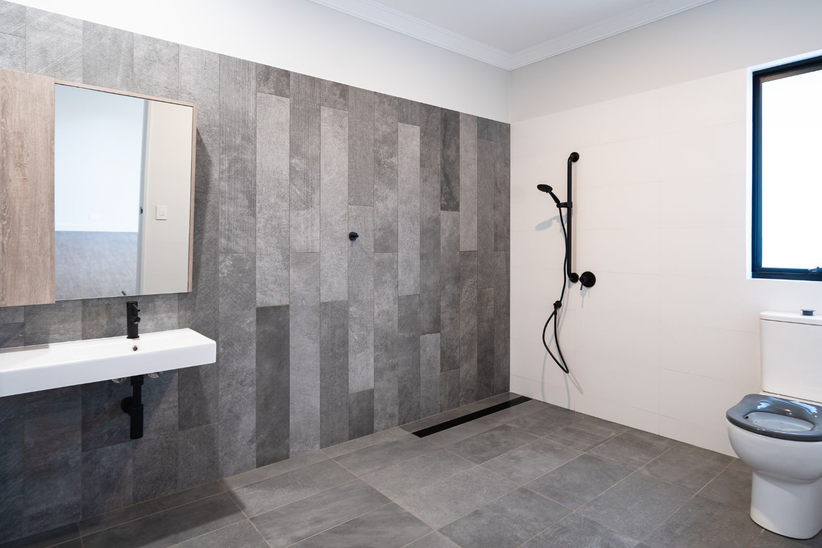 Private Bedroom With Ensuite and Verandah In Luxury Shared Home Disability Accommodation — Home image 3