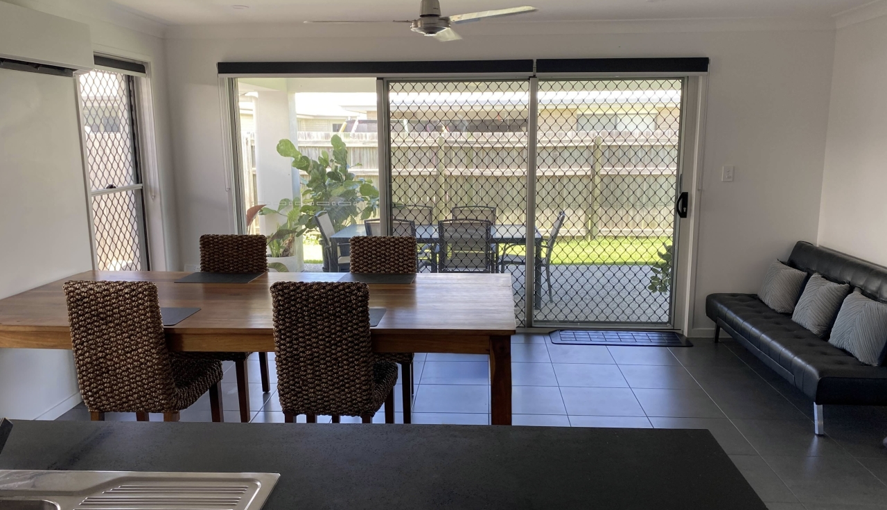 SIL Vacancy - Master Bedroom Available: Sunshine Coast (Nirimba, QLD) — Home image 5