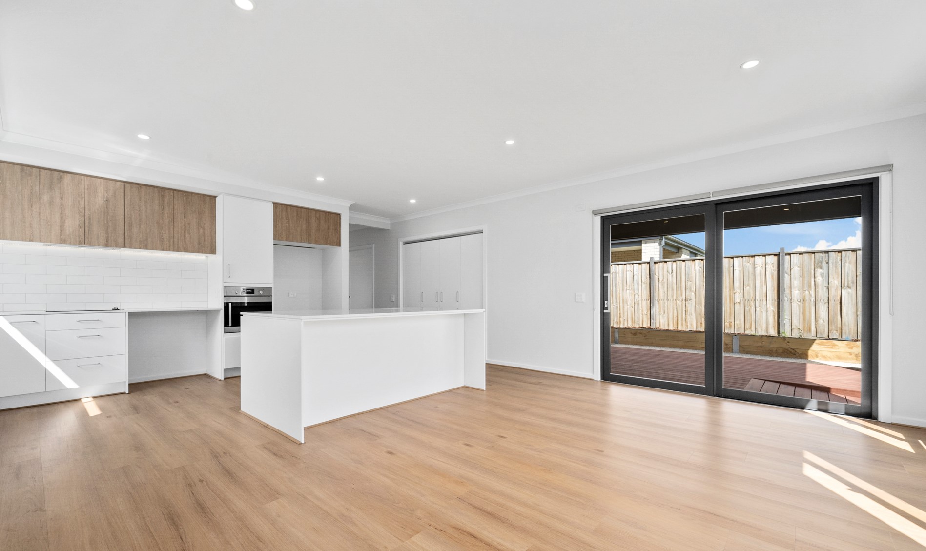 Seeking female housemate for a Beautiful SDA! — Home image 6