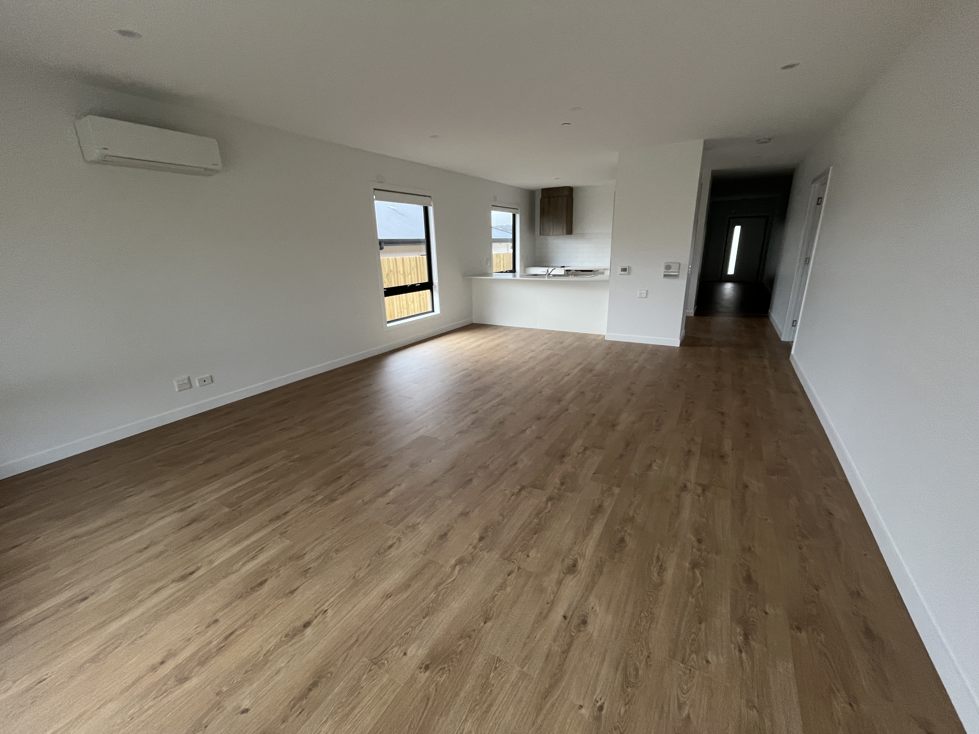 Old Beach – 1 Vacancy — Home image 5
