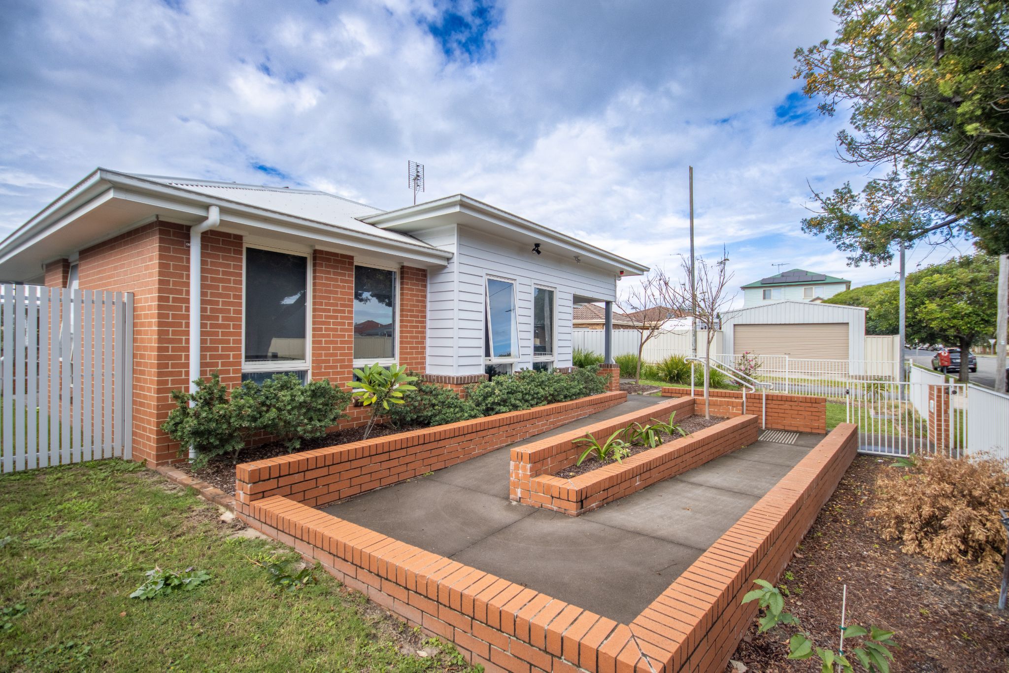 VACANCY in Beautiful Home in Stockton NSW! — Home image 3