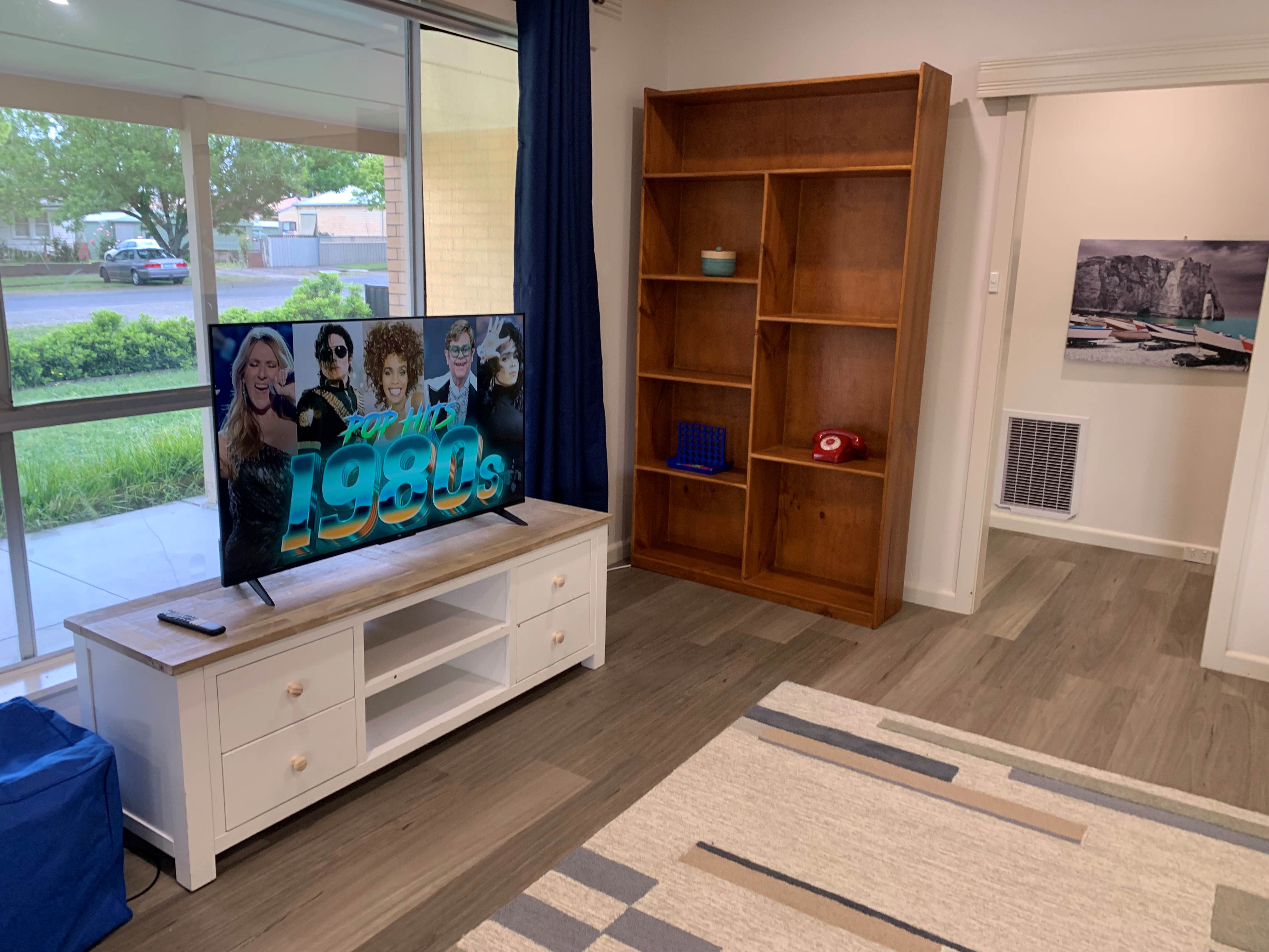 Lovely 3 bedroom MTA to live in by yourself — Home image 3