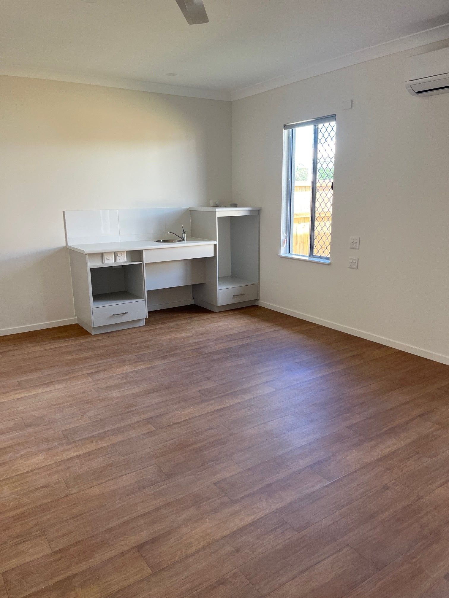 High Physical Support Home in Townsville — Home image 9