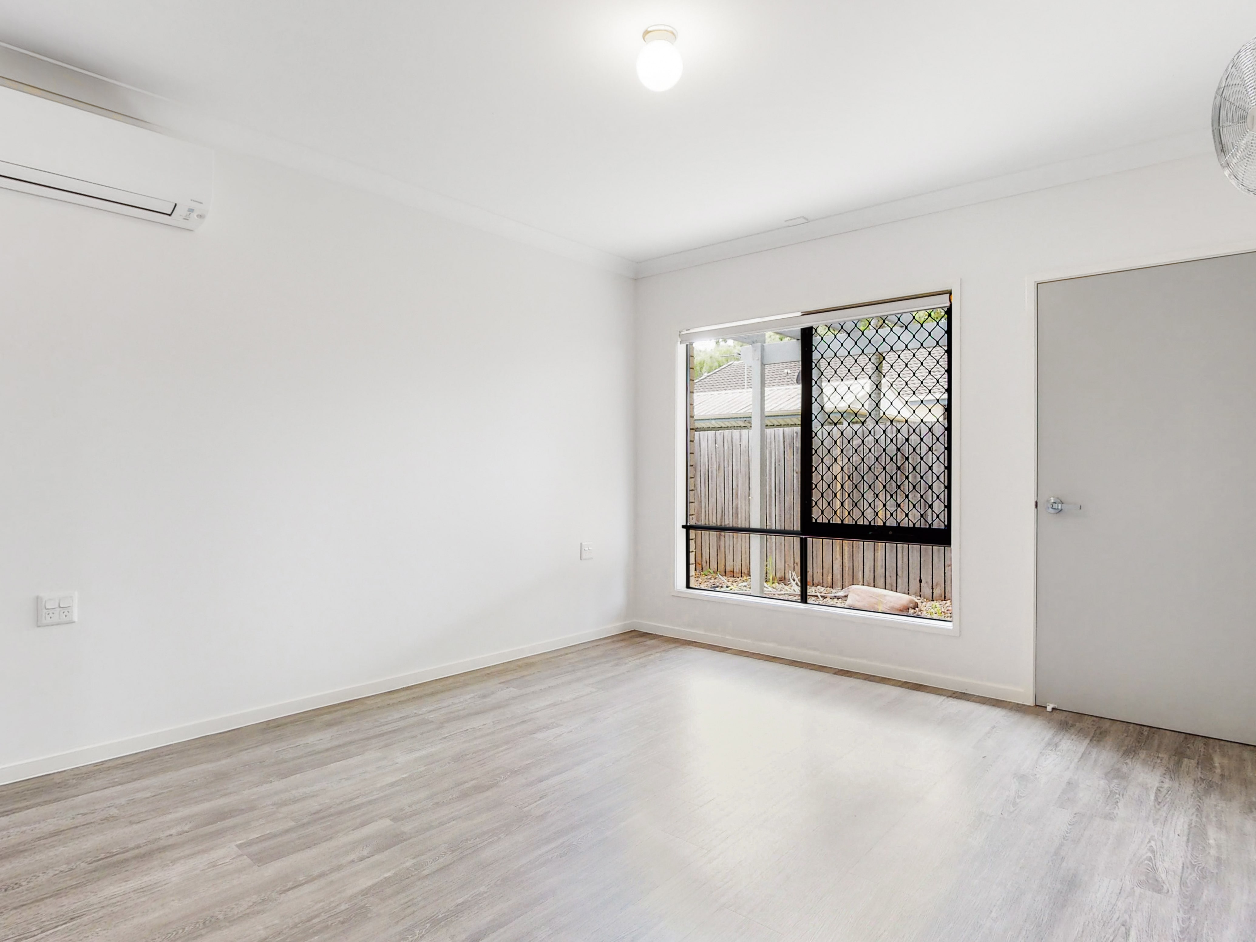 2 Bedroom Robust home with OOA in Branyan, Queensland — Home image 4