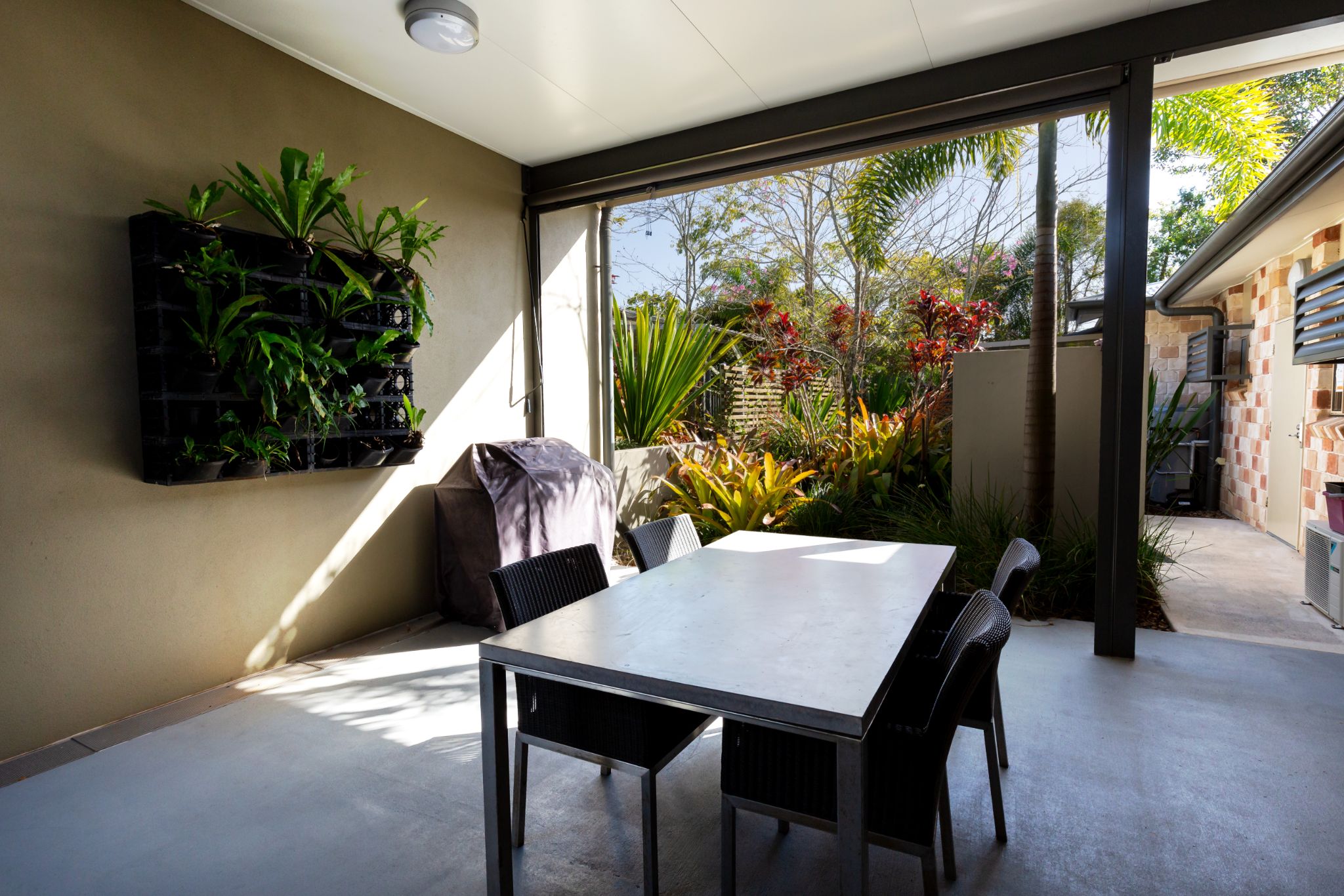 Graceville Centre — Home image 3