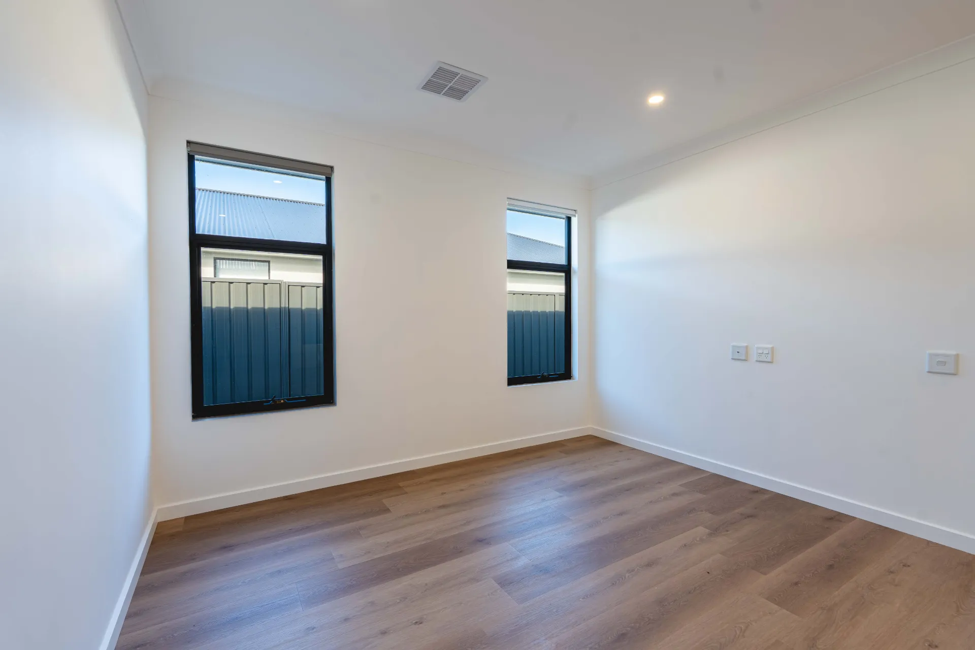 P 041 Willow — Home image 4