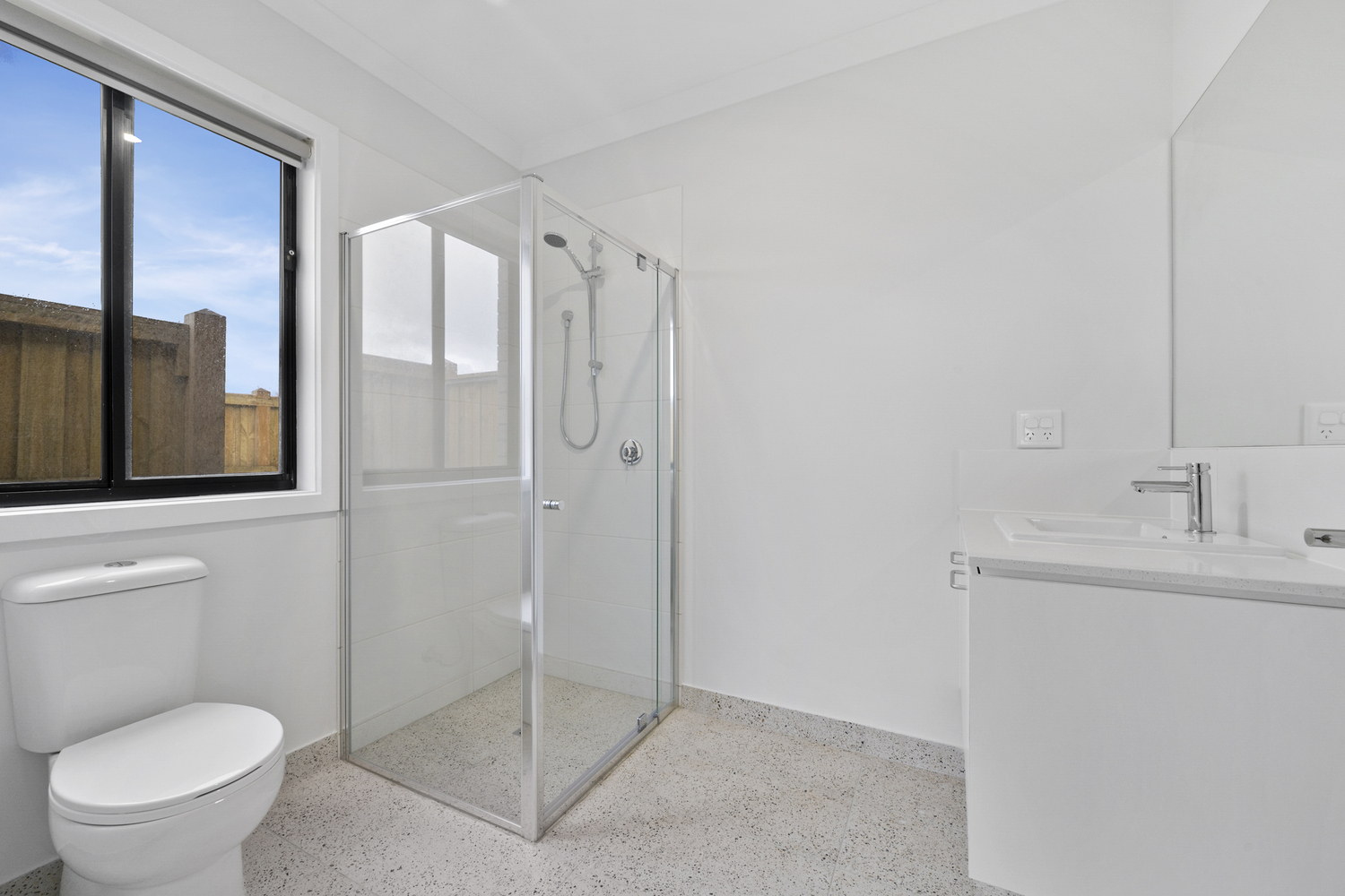 Brand new home on an acre lot — Home image 6