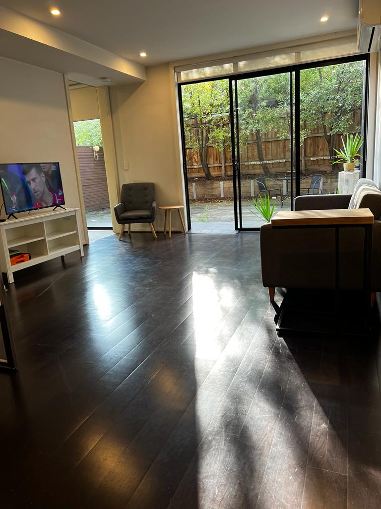 Fully HPS Accommodation is available in Elsternwick -SIL/MTA — Home image 5