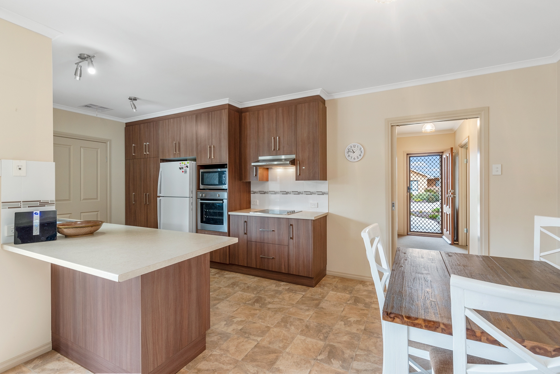 Safe, comfortable and colorful property situated in stunning Barossa Valley — Home image 5