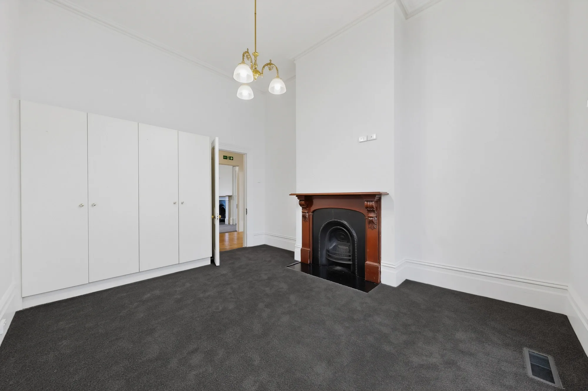 Beautiful SIL Home in Clifton Hill — Home image 10