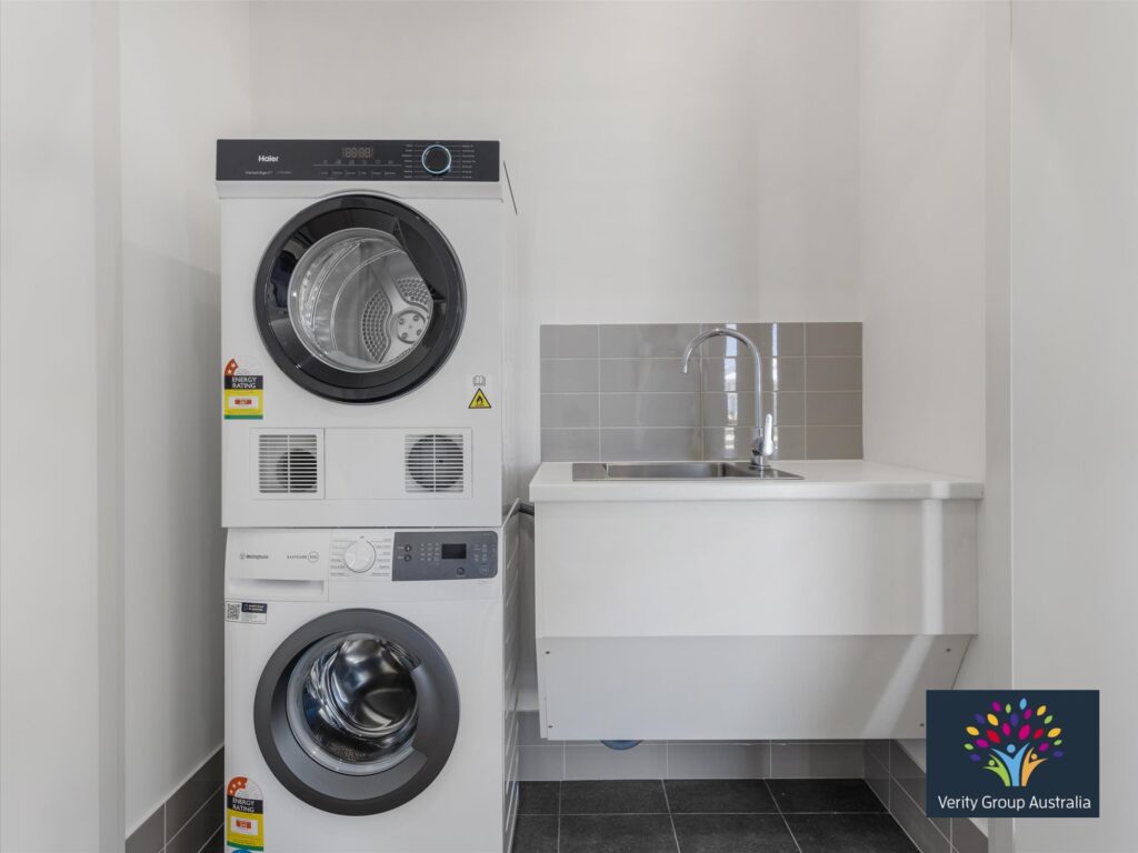 Dudley Park NEW 3 Bed HPS Home with Onsite Overnight Room — Home image 22