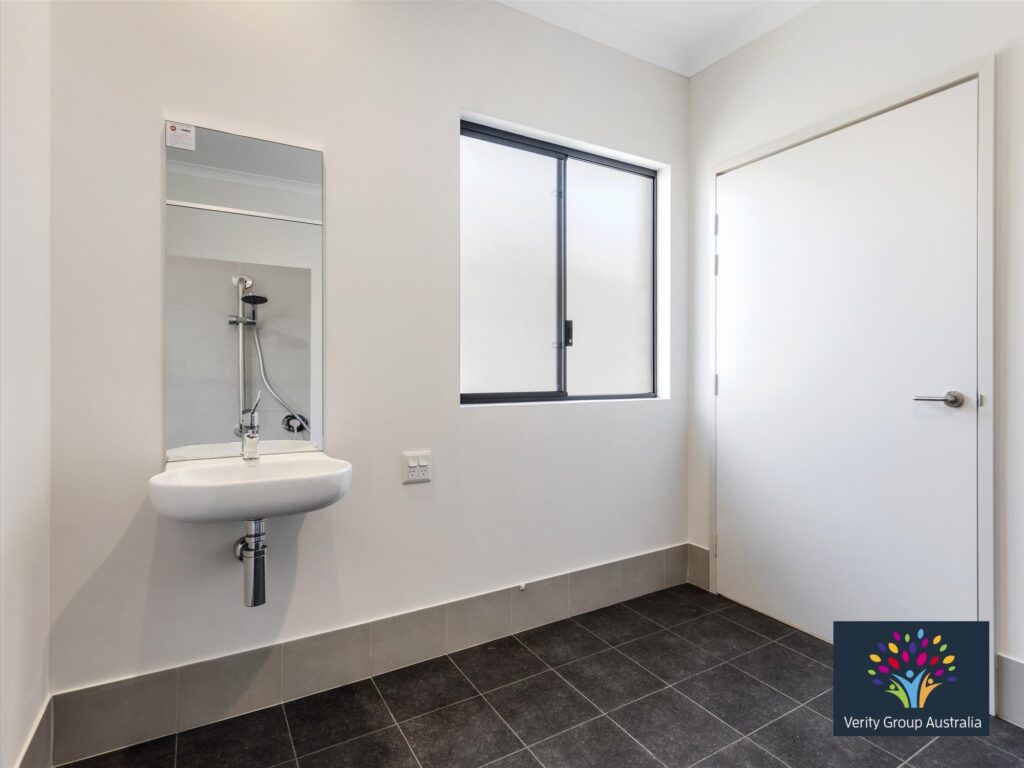 Dudley Park NEW 3 Bed HPS Home with Onsite Overnight Room — Home image 39