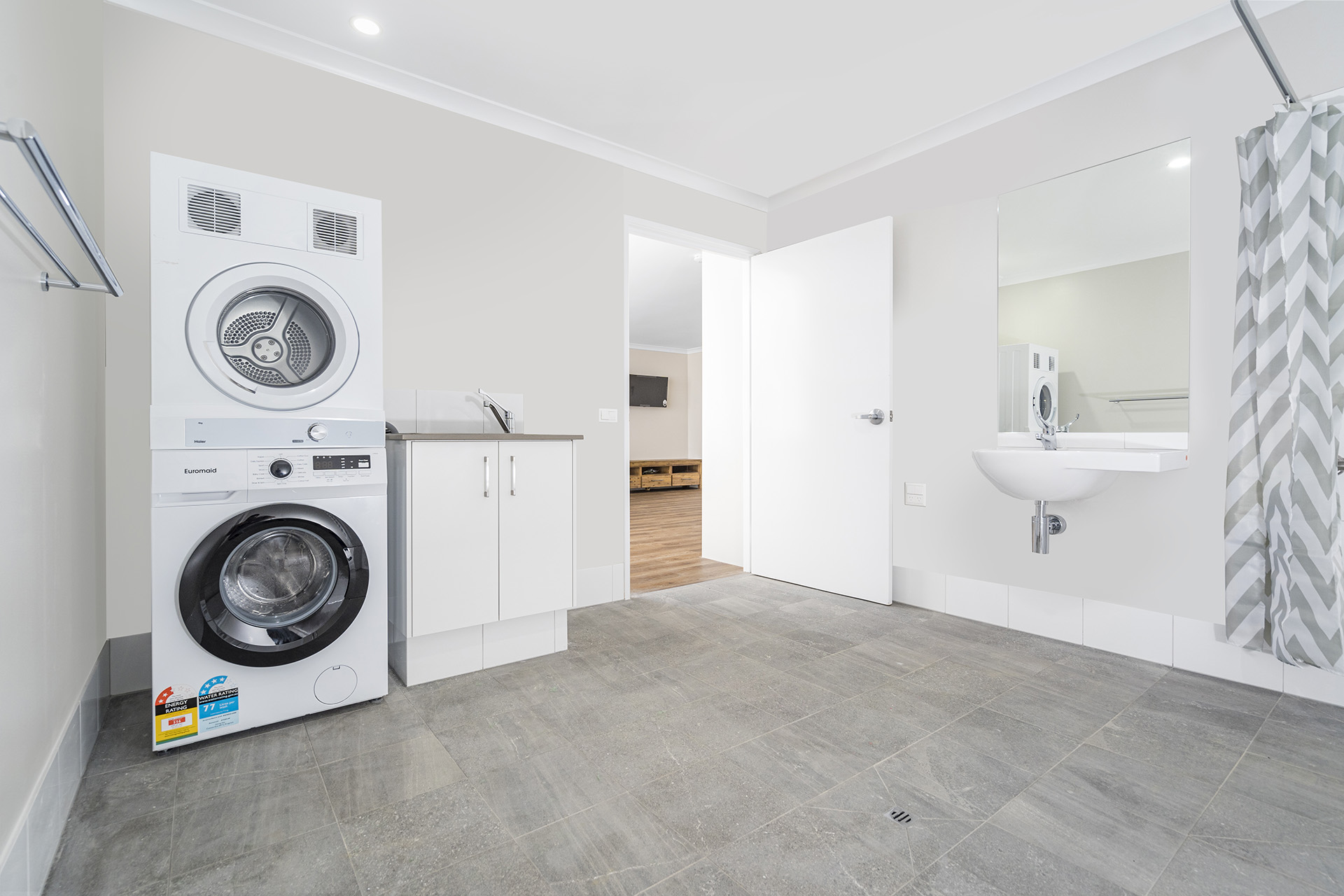 Enjoy tranquility and convenience of your new home in Geraldton — Home image 4