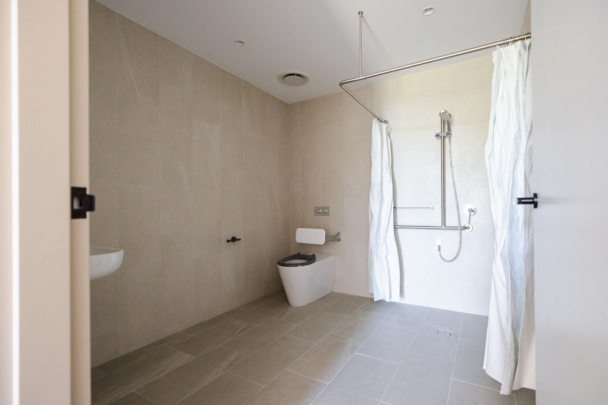 Victoria House Apartments — Home image 10