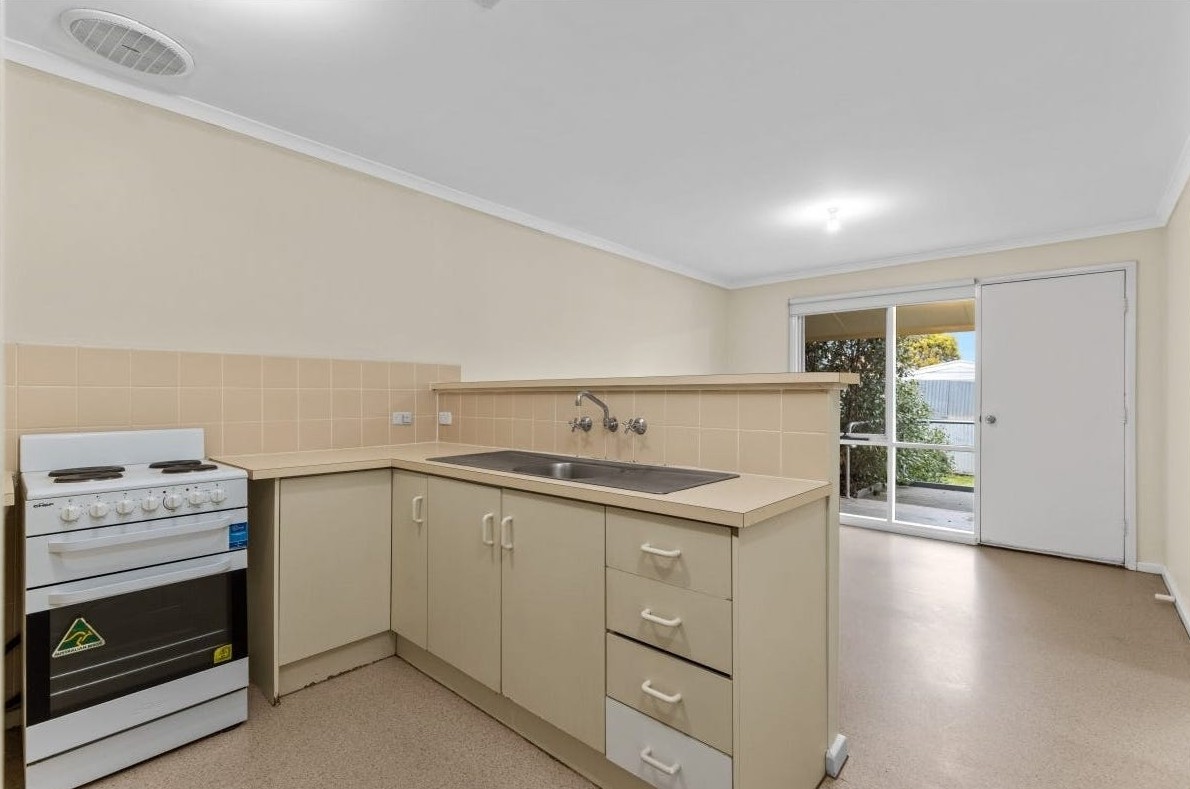 Accessible unit in quiet Huntfield Heights — Home image 11