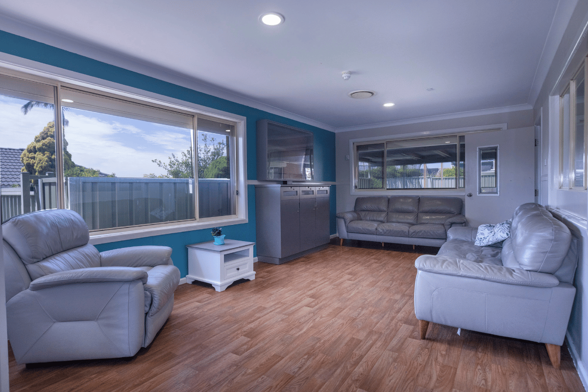 STA & MTA Horsley - Enjoy this bright and spacious home for a getaway/respite. — Home image 3