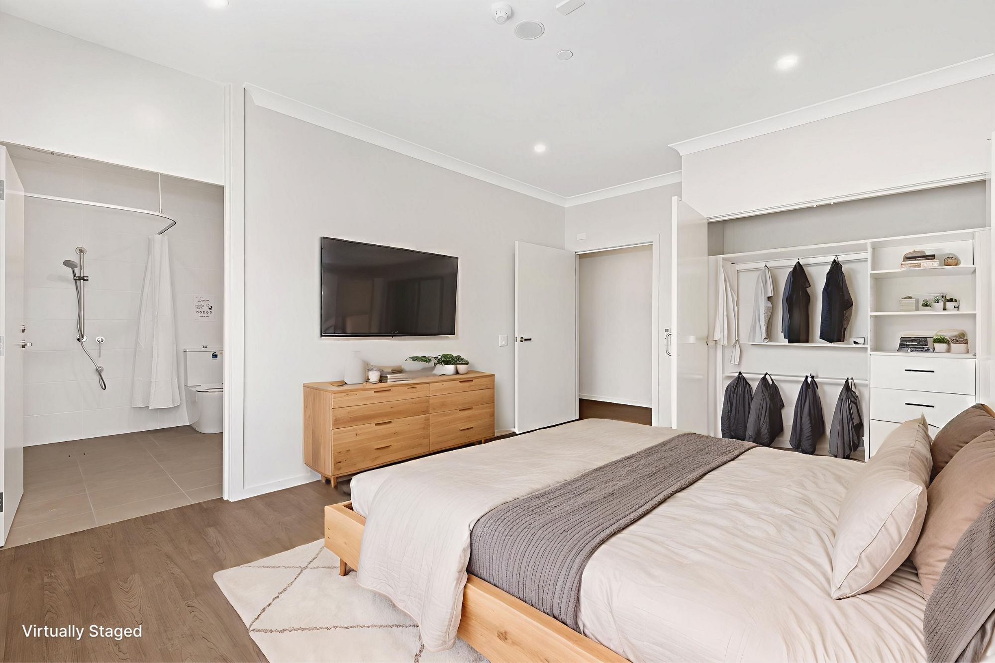 2 Bed/2 Bath(+OOA) High Physical Support House just minutes from Chelsea beach! — Home image 7