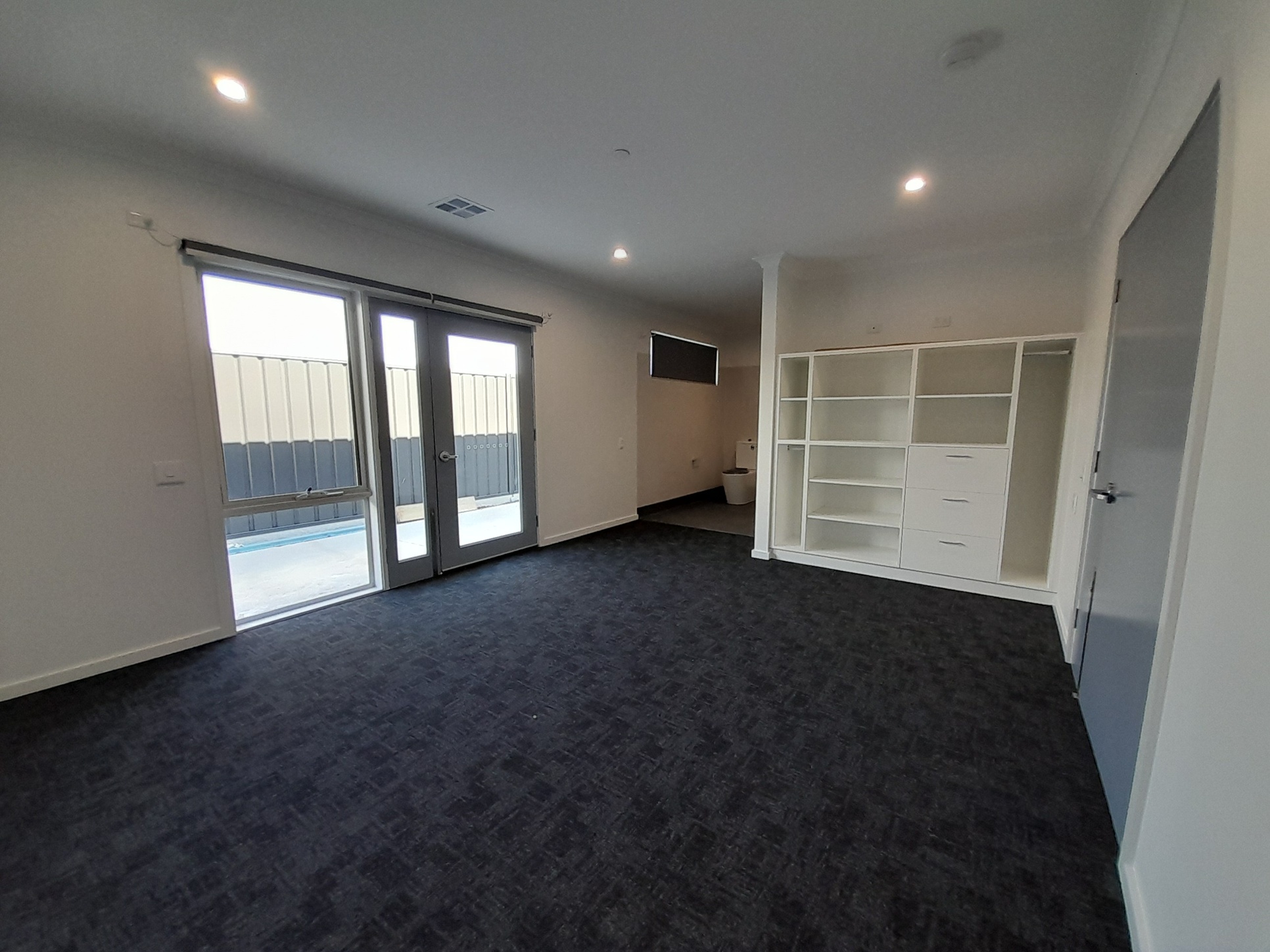 A beautifully designed spacious HPS Home with 3 bedrooms in Seymour — Home image 5