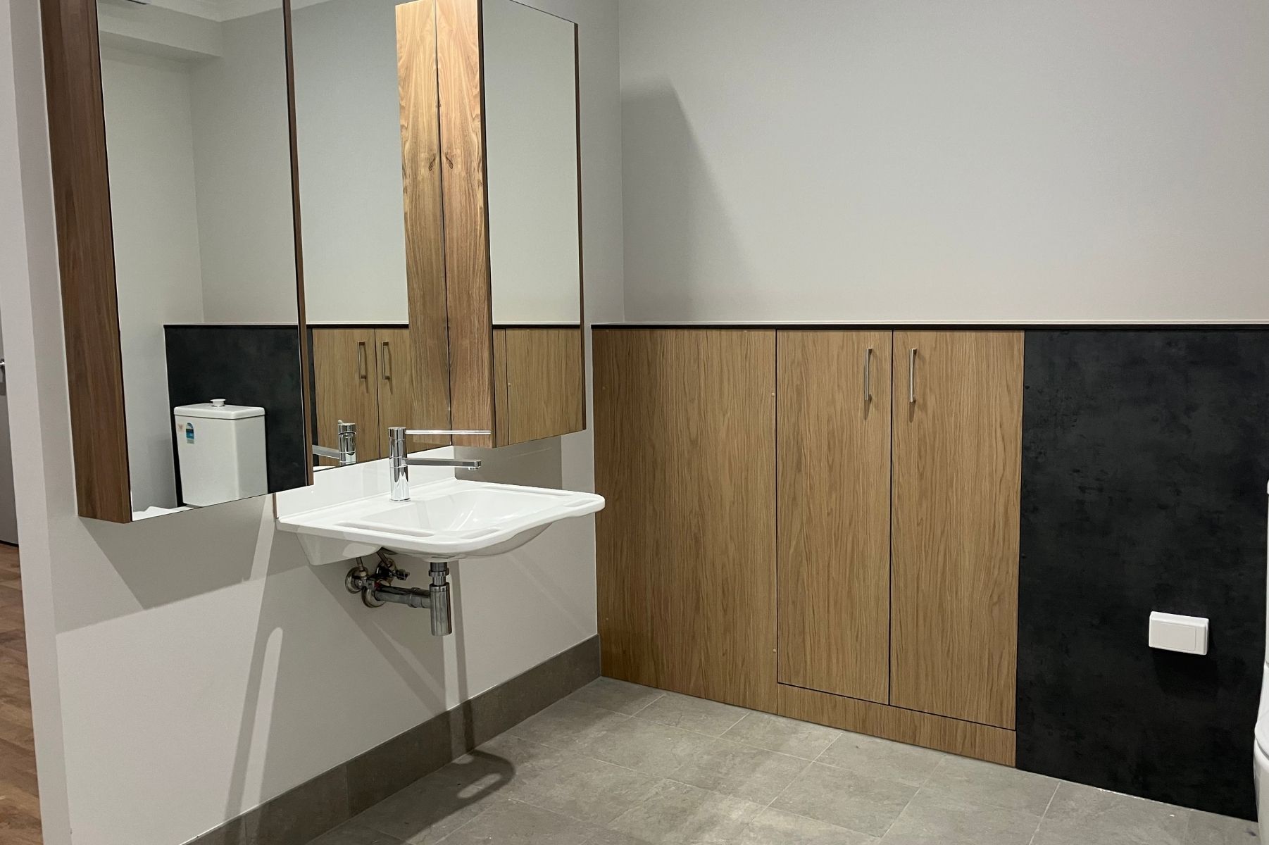 Accommodation in Berserker QLD — Home image 4