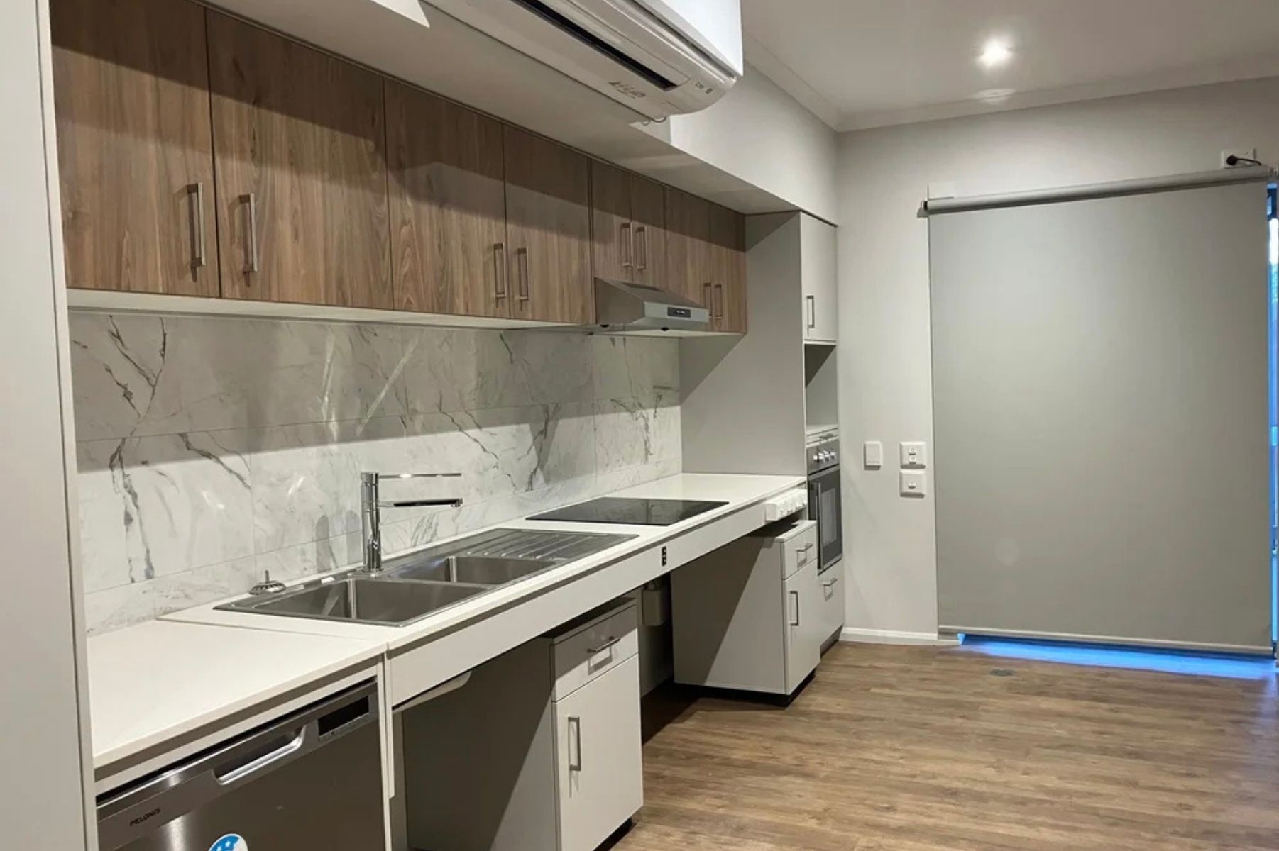 Accommodation in Berserker QLD — Home image 5
