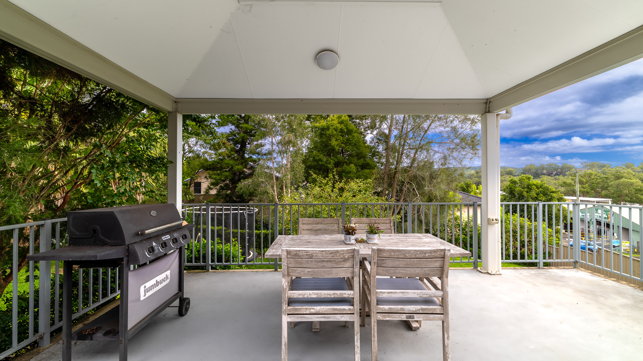 Relaxed, connected living in central North Gosford — Home image 9