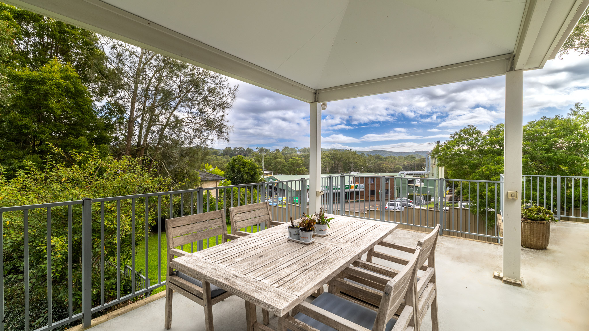 Relaxed, connected living in central North Gosford — Home image 10