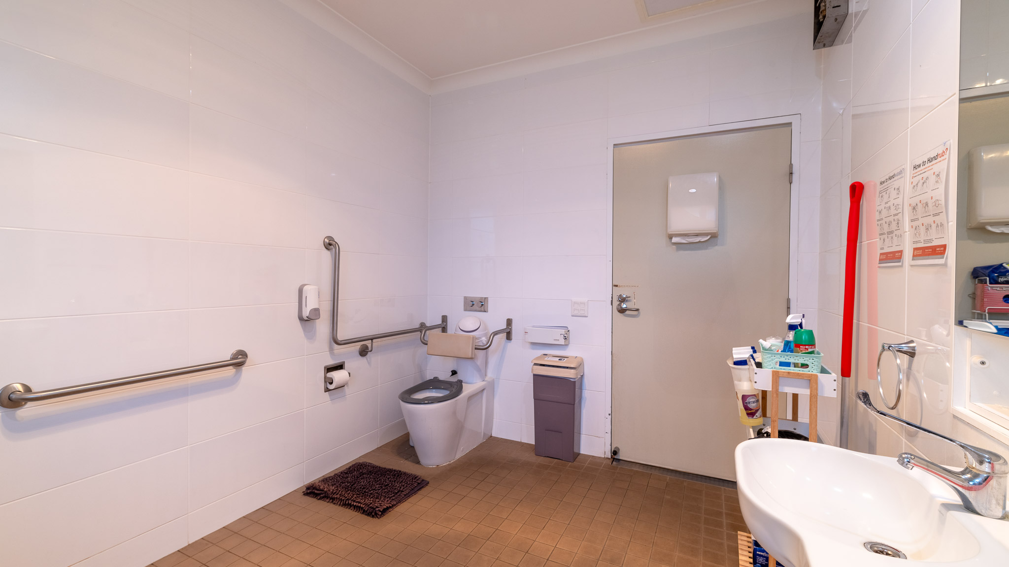 Relaxed, connected living in central North Gosford — Home image 13