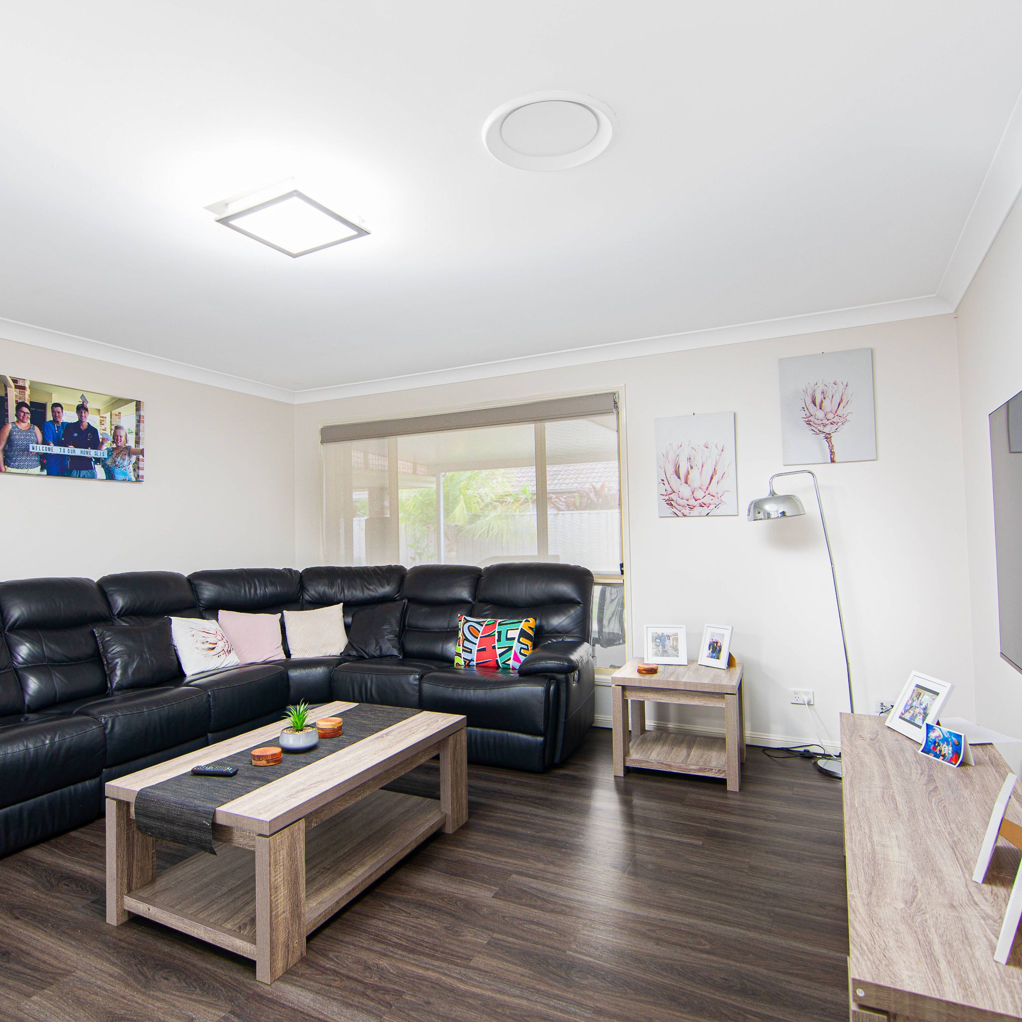 Modern SIL home in Caboolture with open-plan living and outdoor entertainment — Home image 3