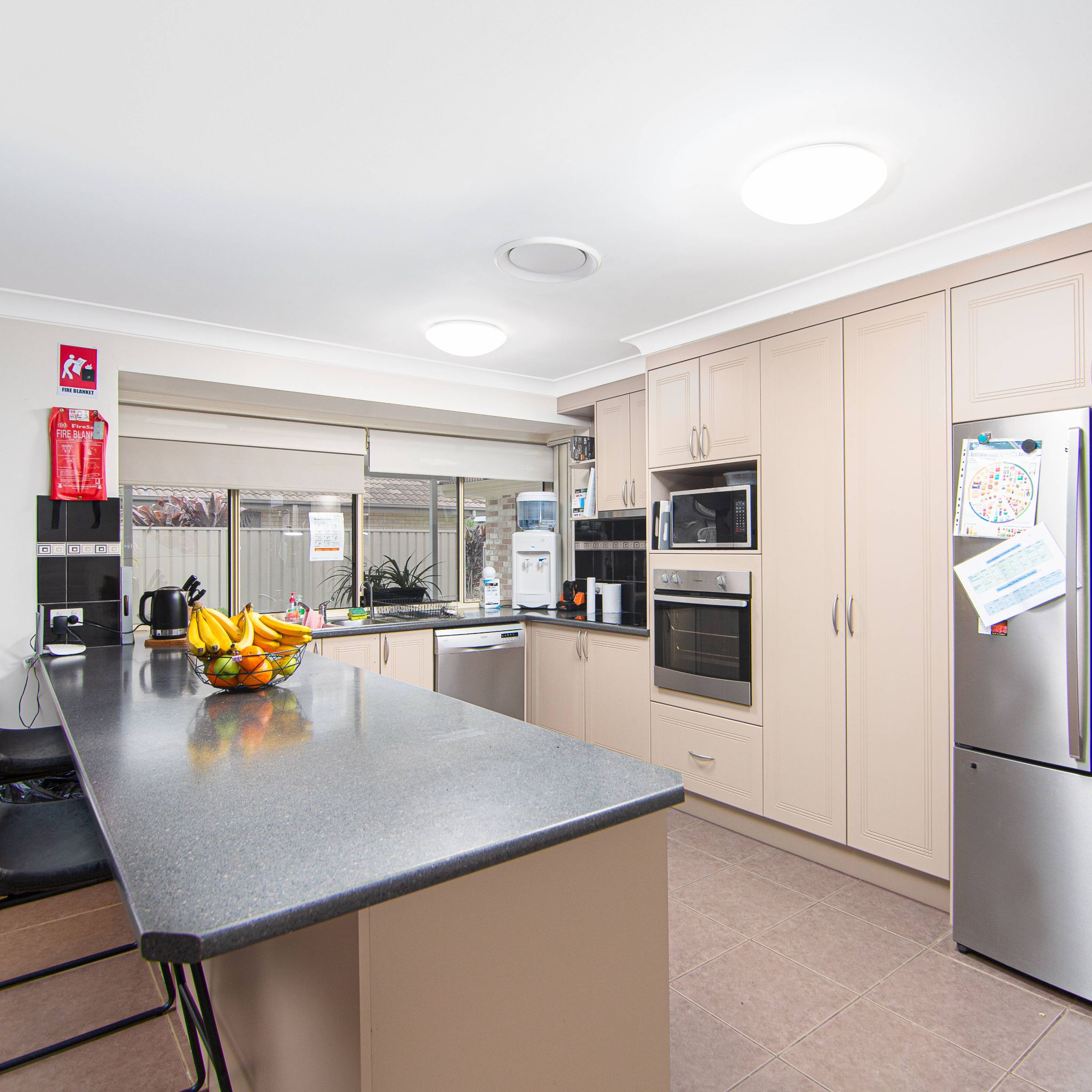 Modern SIL home in Caboolture with open-plan living and outdoor entertainment — Home image 4