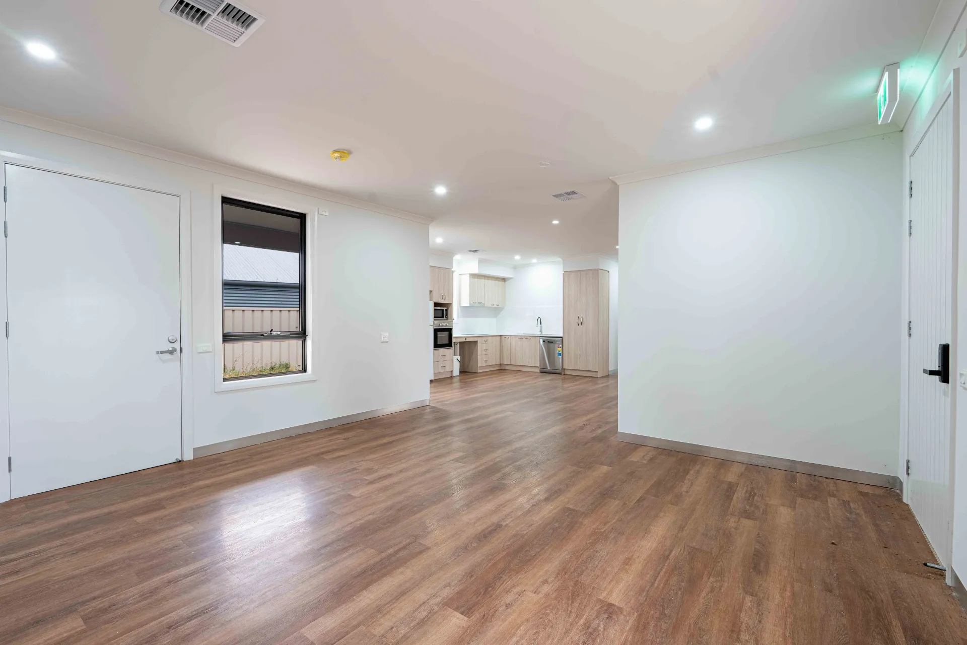 Johnston Road — Home image 2
