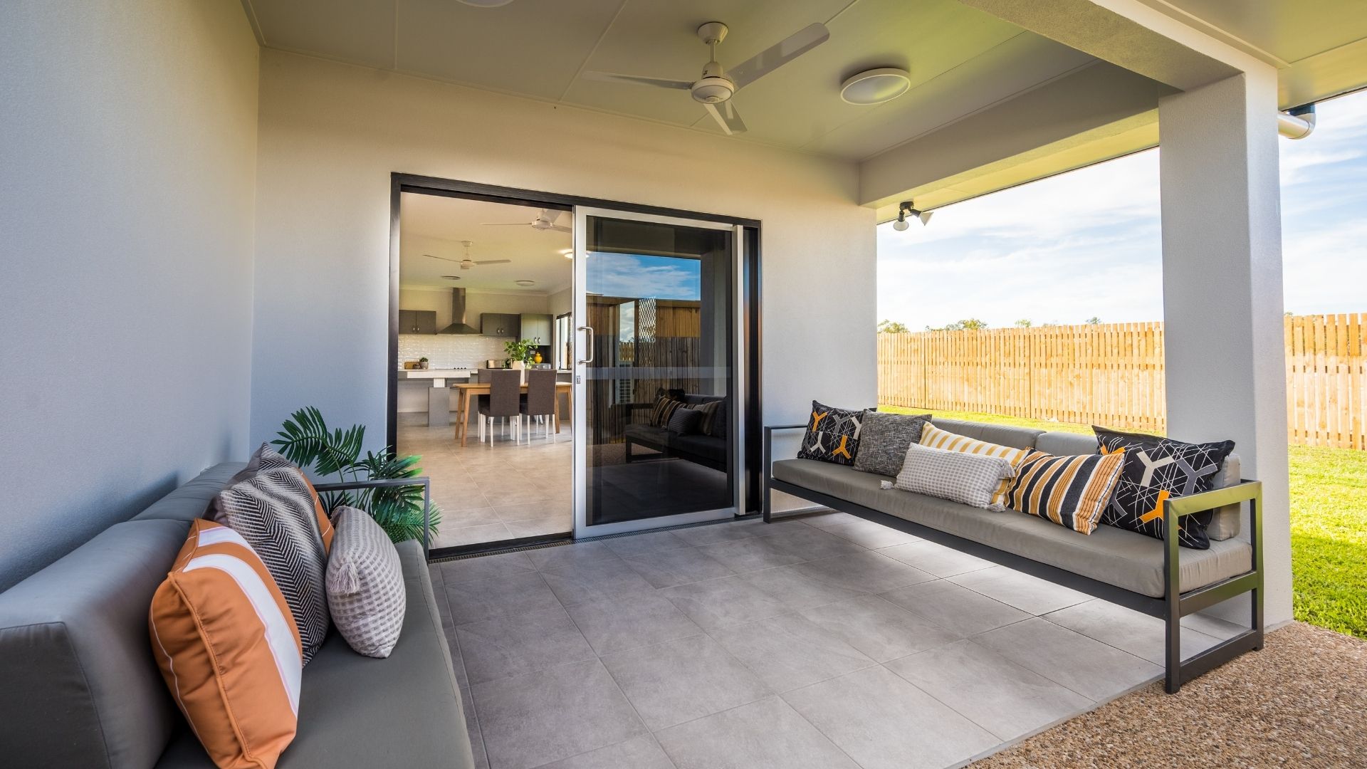 One bedroom available in newly built home Bohle Plains — Home image 4
