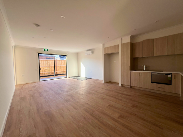 Urban convenience meets Suburban tranquility in Tarneit — Home image 2