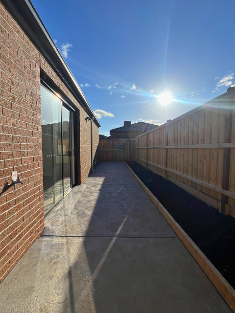Urban convenience meets Suburban tranquility in Tarneit — Home image 18