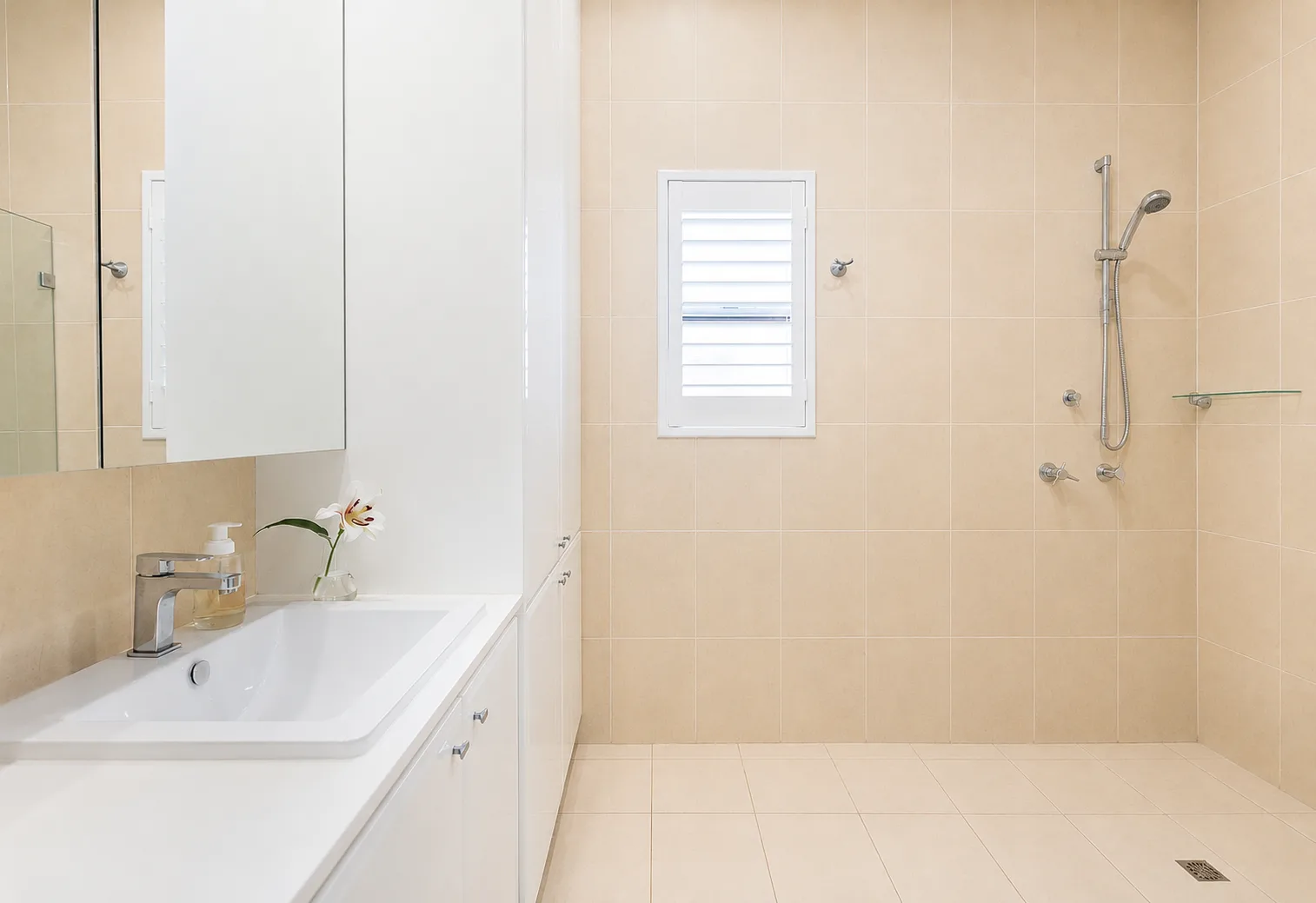 Contemporary Living in Willoughby SIL Home — Home image 6