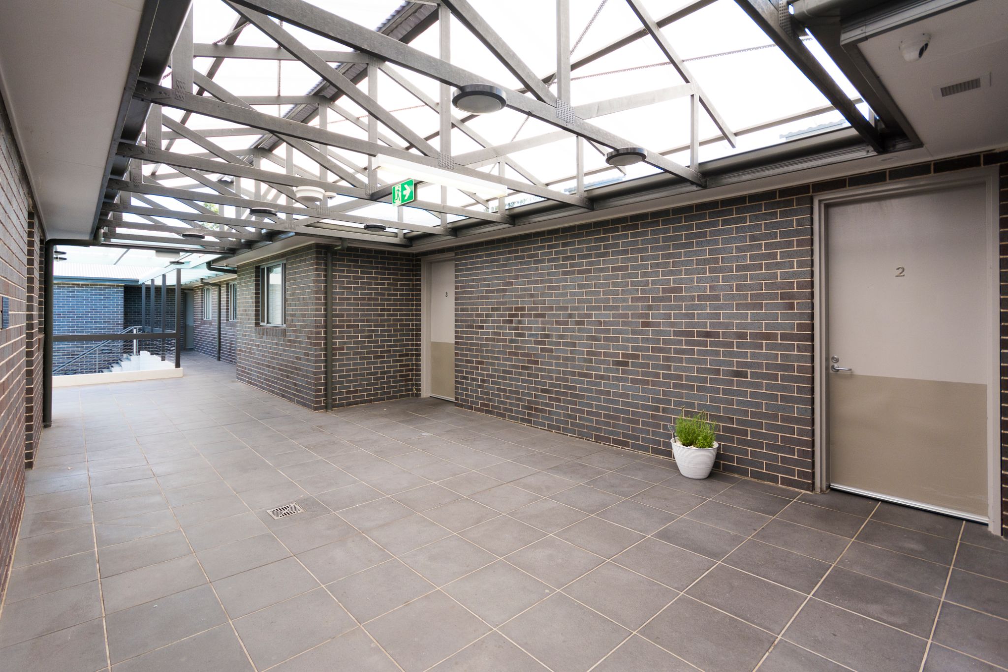 Modern home in Ryde — Home image 4