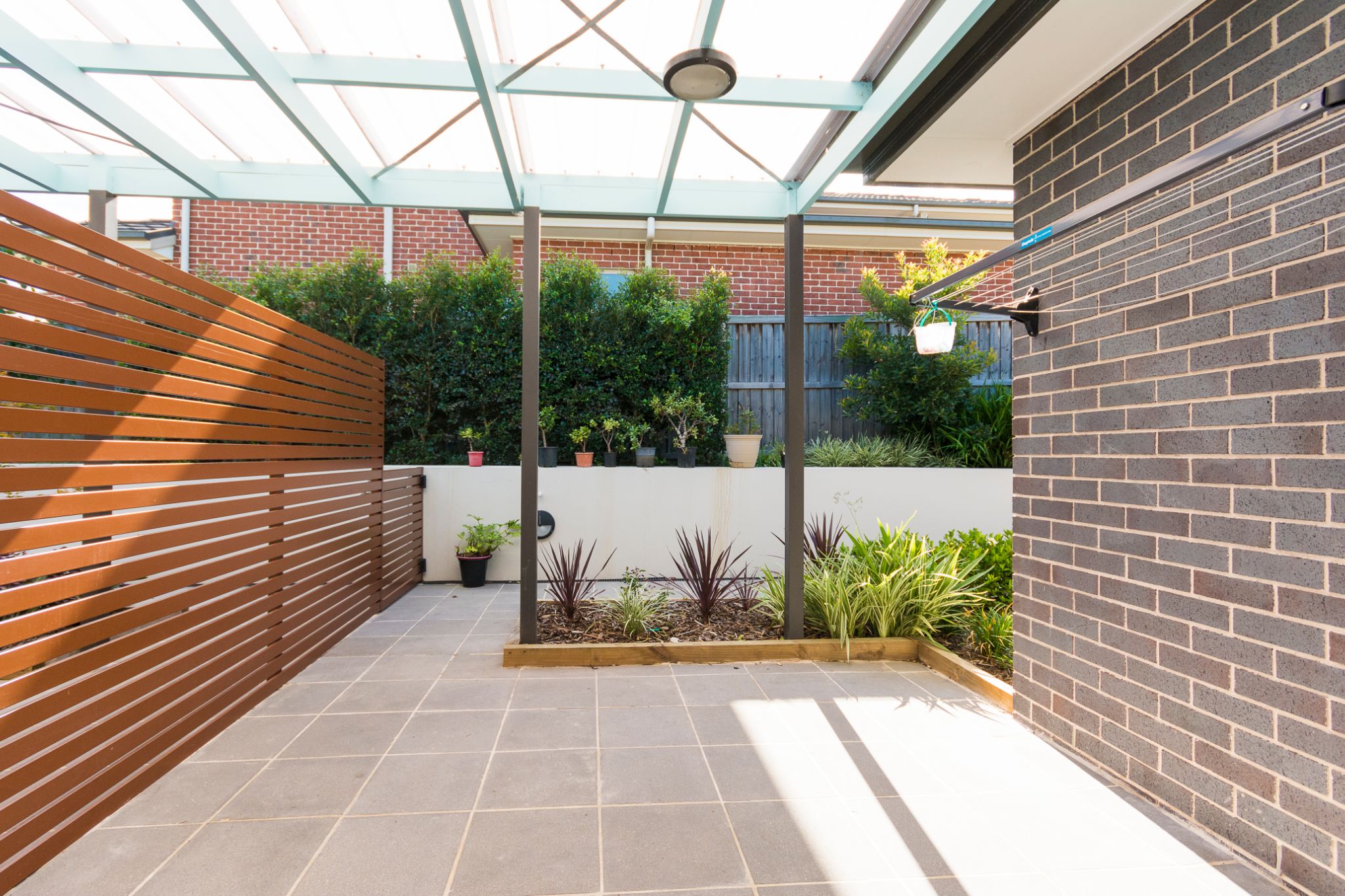 Modern home in Ryde — Home image 6
