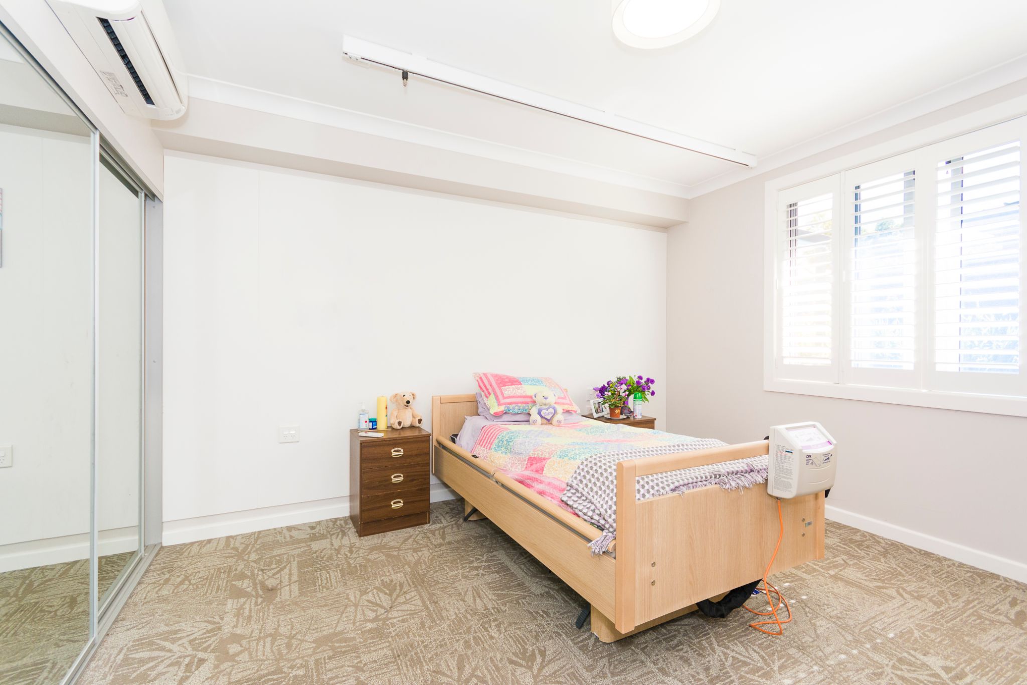 Modern home in Ryde — Home image 8
