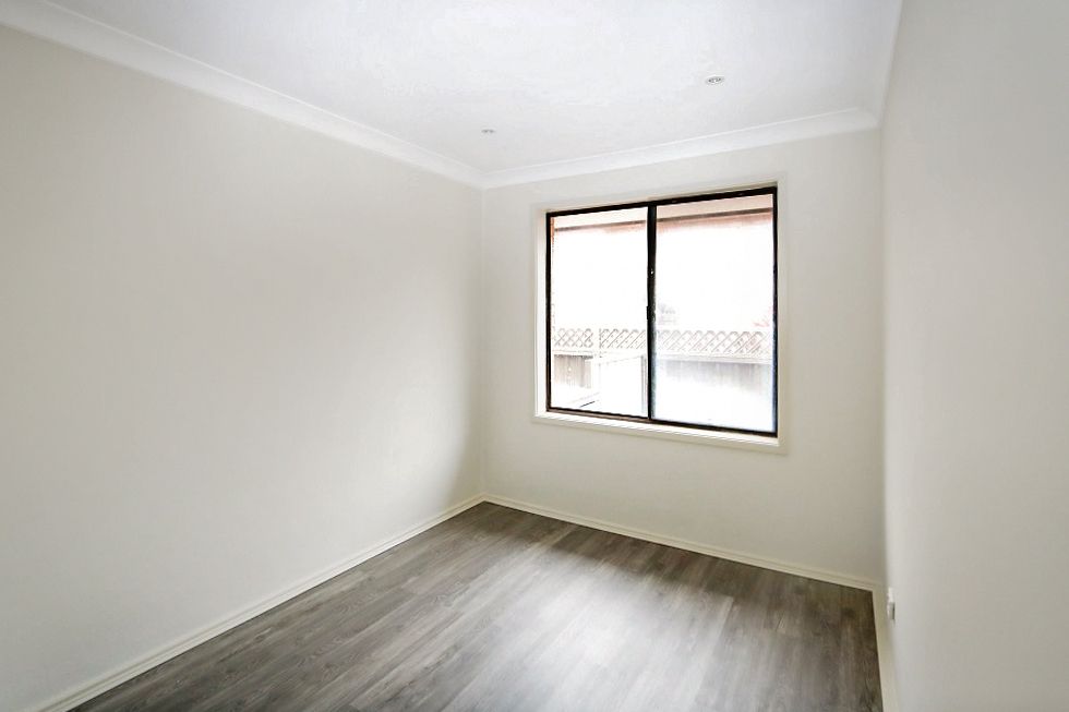 Enjoy a relaxing lifestyle in a beautiful seaside suburb, Warilla — Home image 7
