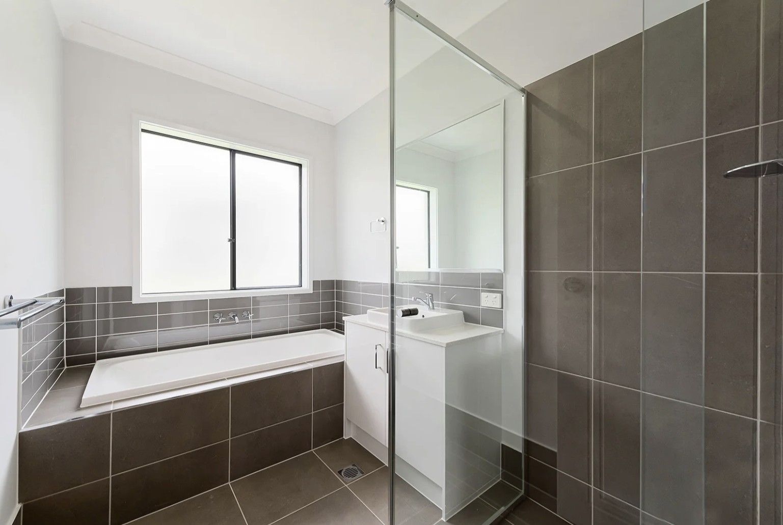 Comfortable Supported Living in a Modern Home — Home image 2