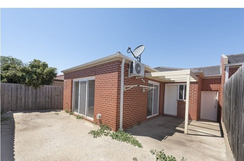 Fresh, Modern, Large Villa in the Heart of Melton — Home image 2