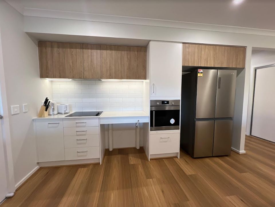 Welcome to Cranbourne East! 3 Bedroom HPS Home — Home image 7