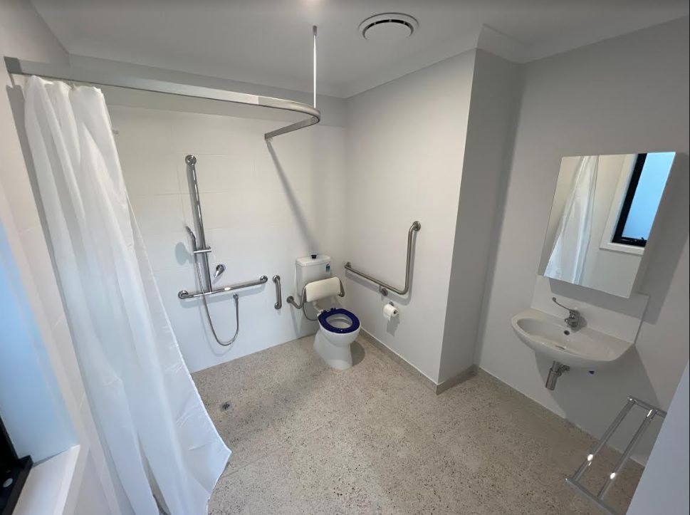 Welcome to Cranbourne East! 3 Bedroom HPS Home — Home image 8