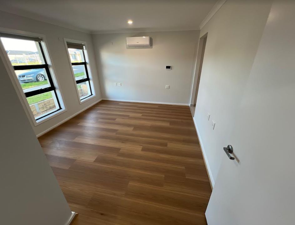 Welcome to Cranbourne East! 3 Bedroom HPS Home — Home image 9