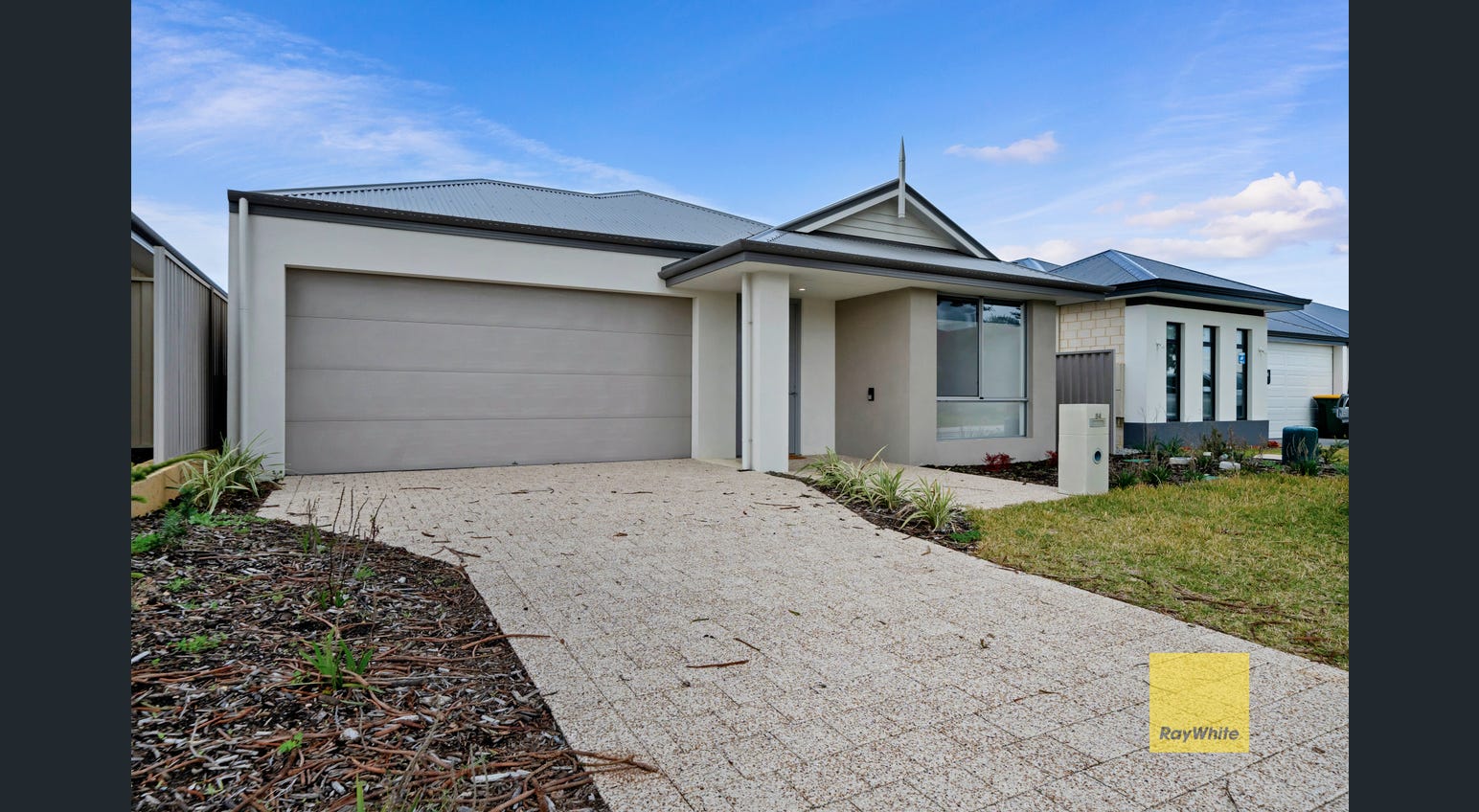 MODERN SDA APPROVED x4 BED x3 ENSUITE PROPERTY — Home image 7