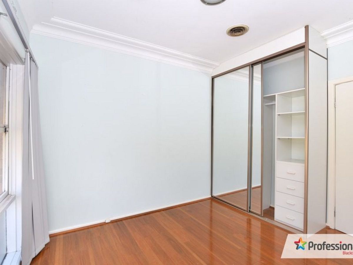Blacktown House — Home image 5