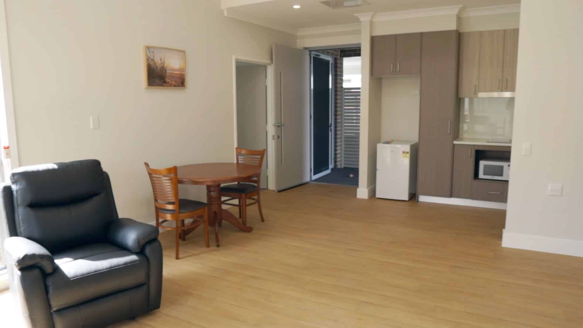 Umina - shared 3-bedroom modern home — Home image 4